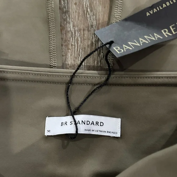 Banana Republic Khaki Leggings - Picture 4 of 16